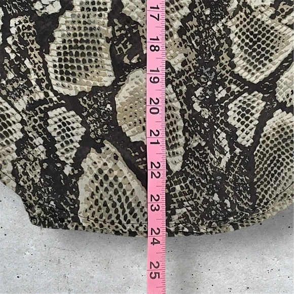 Snake Print Sleeveless Top - Picture 9 of 11